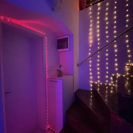 Apartment Unique Two-level With Smart Projector